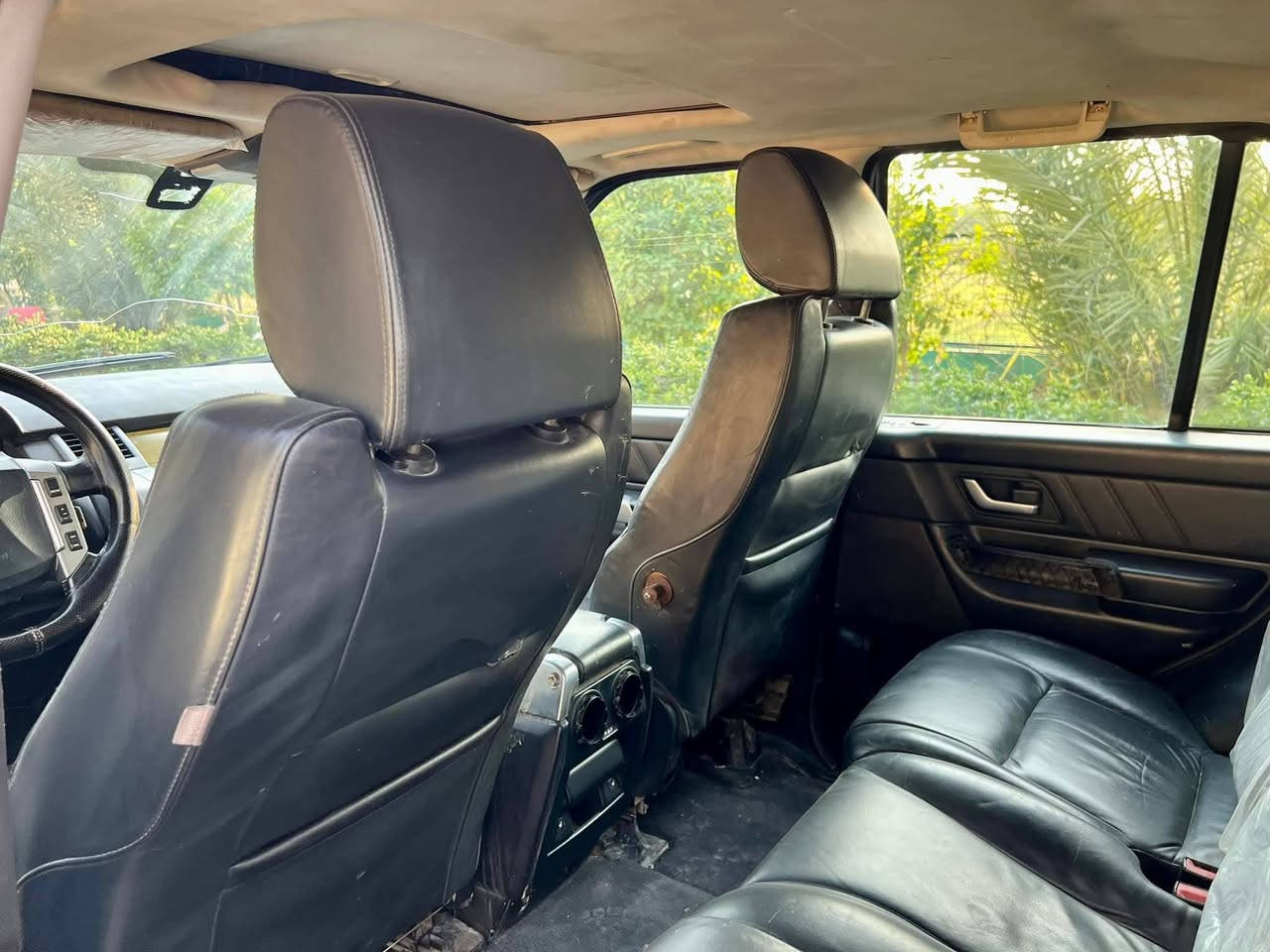 السلام عليكم
رانج 2008 محدث 2013 سوبر جارج
جاهزه من كلشي 
كير ومحرك بشرط 
مناقصها اي شي
صدر 80%
 *********** 
95 وبيها مجال بسيط
