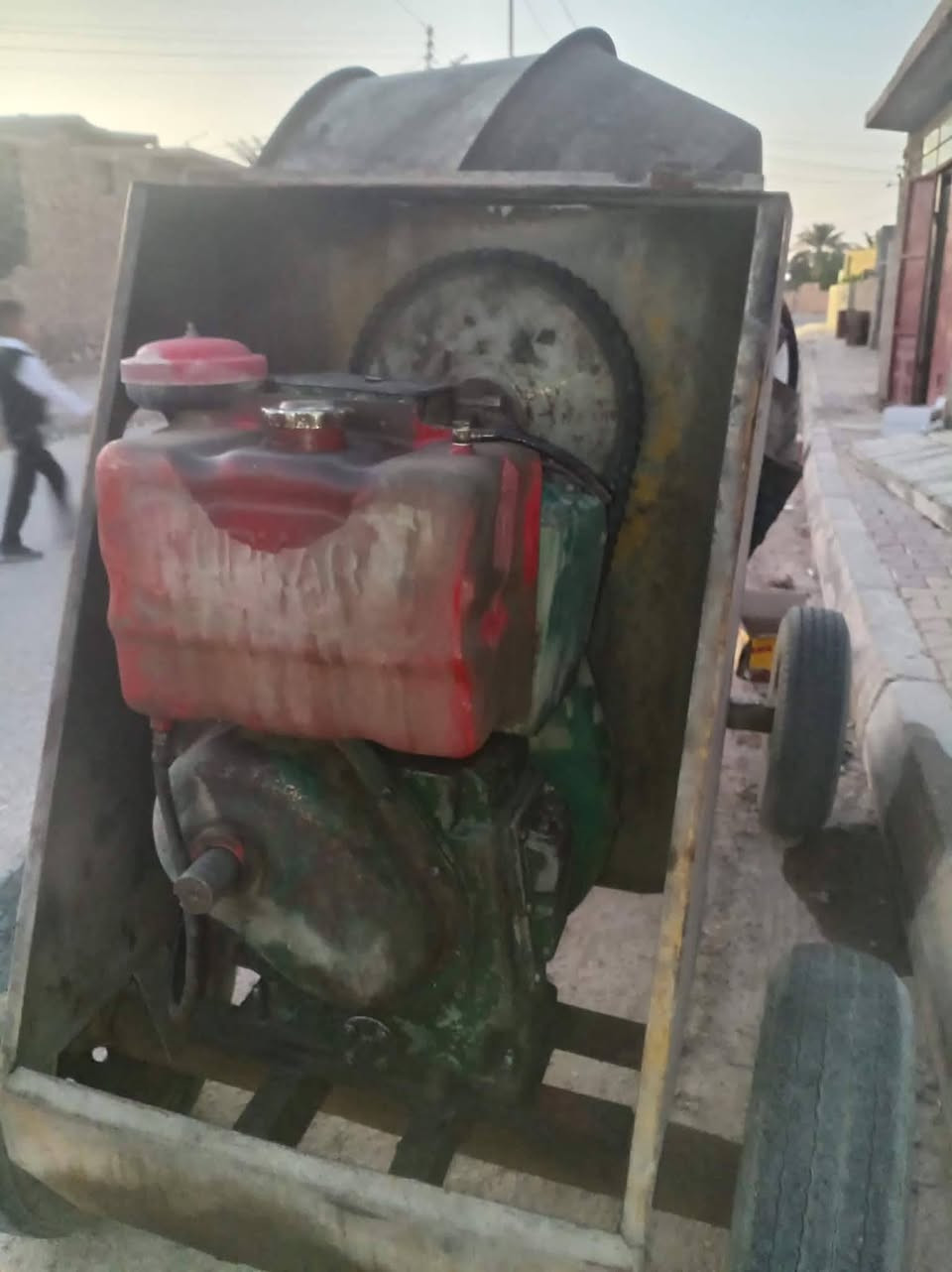 السلام عليكم
خباطه هنديه البيع جاهزه شغاله هندر واحد 
جدر هيكل محرك نضيفه شرط
محرك 7.5نضيف شغال هندر واحد شركه شرط
السعر 1,000,000:(مليون  )بيهه مجال////////مكان :الانبار حديثة بروانه
***********
