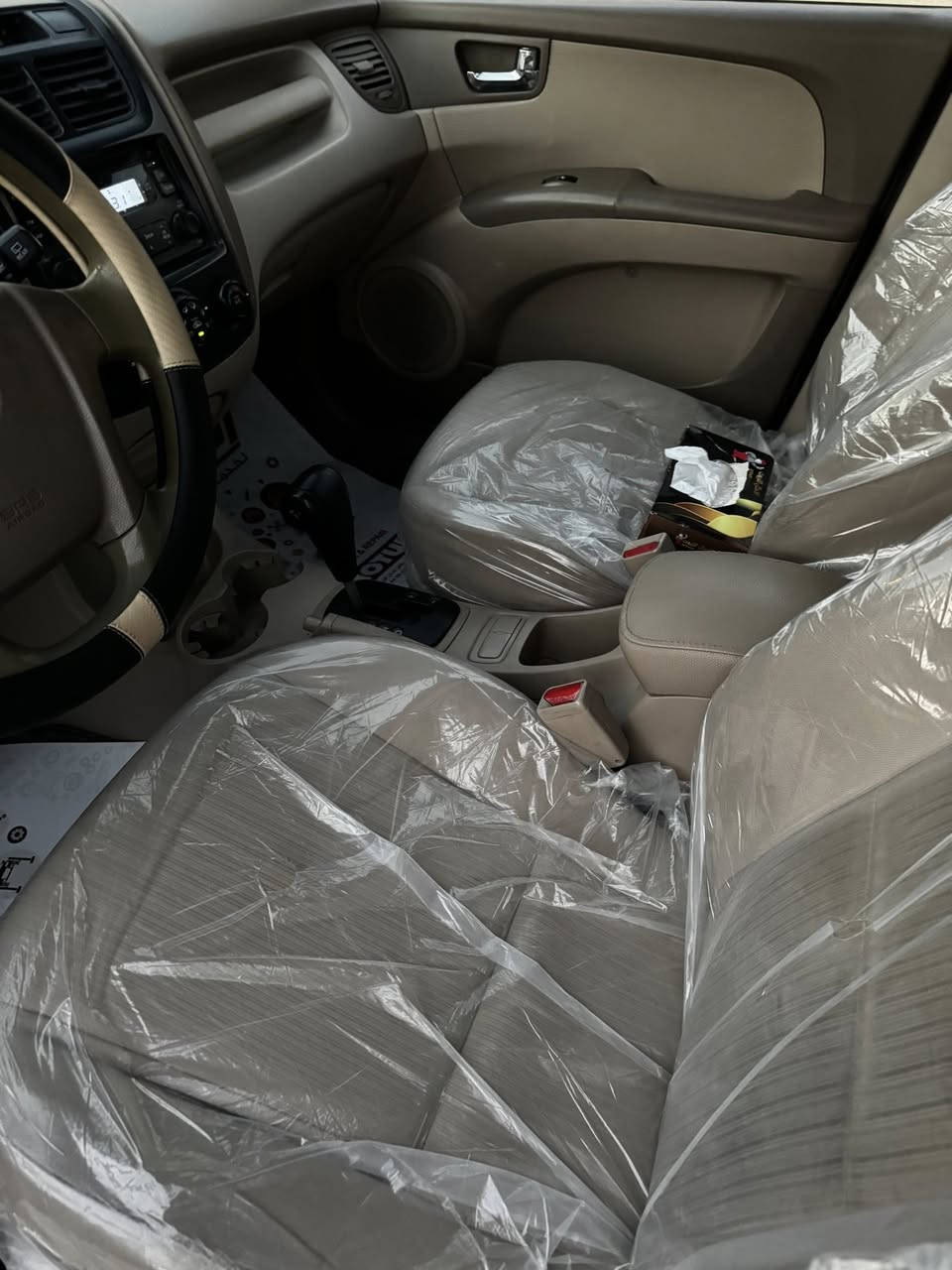 السلام عليكم سبورتج 2009 بغداد أنكليزي وهزه وسنويه كامله جديده بسمي خليجي مكينه 4 سلندر دوش بلاد كير بلاد دواخل بيجي بلاد صدر امامي خلفي  تخم تاير كهربائيات تبريد تدفئه سياره جاهزه سعره 115 قطعه وحده بدون دواخل قبق الصندوق بي صبغ أمانه سياره استخدام شخصي لتراي وين متريد اتوكل مكانه بغداد صوب الكرخ ***********
