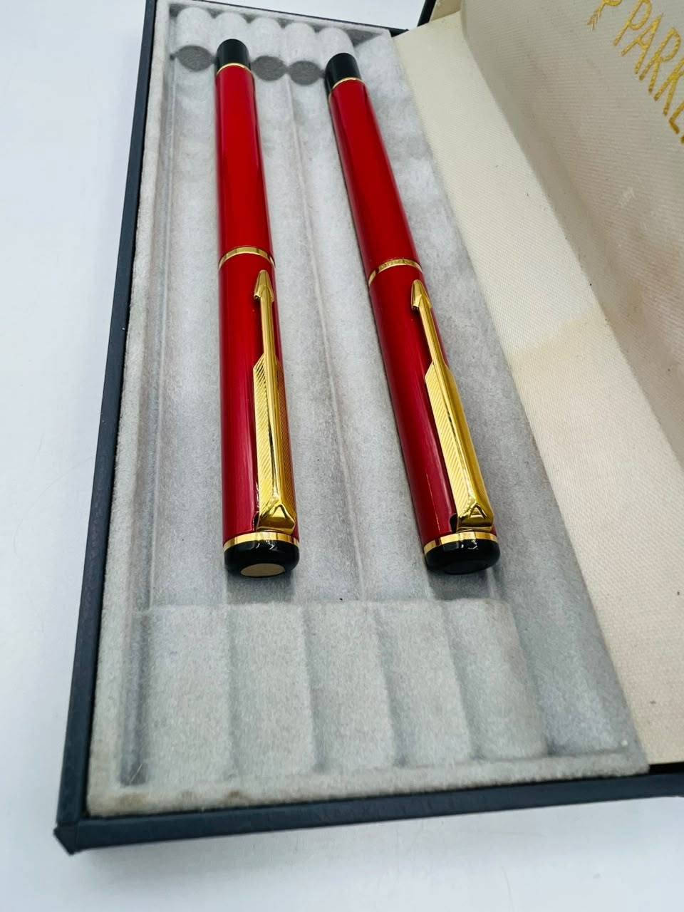 تحية طيبة  ،،، 
             سيت_اقلام_باركر_ريالتو #PARKER RIALTO 
                       الصنع : انكليزي #اصلي ، UK  
                 #جديد غير مستخدم  ، بالعلبة #الأصلية  ، 
                   حبر + جاف  / حجم الخط #مديم  ، 
اصدار #مميز بطلاء #اللكر لون  احمر لامع مع طلاء #ذهب ، 
السعر : 145 الف ، 
يوجد توصيل  .


**إذا كنت صاحب هذا الإعلان وتريد حذفه لأي سبب، رجاءا أرسل رسالة إلى الدعم الفني**