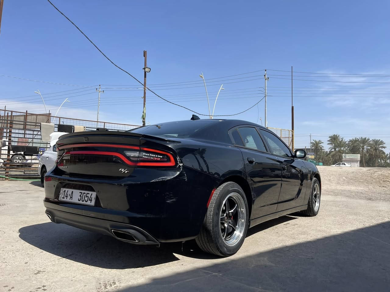 جارجر ٢٠١٥ اصل مسجله ٢٠١٨.  سنويه باسمي مهزوزه وكامله كبل تحويل 

كفاله عامه. فقط تقرير داخله. ماشي 130 ml  
السياره باسمي. واستخدام شخصي.  للبيع فقط 
العنوان شط العرب الفيحاء ، السياره ستوك ما مفتوح بيها برغي 
المكينه والكير والتبريد شرط مكينه 5700 RT 8 سلندر 
للتواصل. واتساب اتصال *********** 
السعر 165 $
