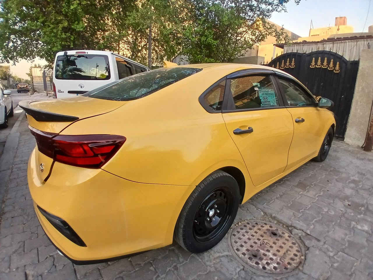 سلام عليكم فورتي 2020 حدثها من امريكا البنيد طاير عل كصه مال قماره وصار اهنا بل عراق الباب مال سايق امبدل والباقي كله ليبل واحد  مكينه 2000 دوش كير ايتي تبريد تدفئه تخم تاير صدر امامي وخلفي رادار حساسات امامي خلفي تحكمات شاشه ابلاديه جام ترحيب  سنويه لل 28 منضومه غاز باسمي شخصين هيئه وغرامات امصفره السعر 113 العنوان بغداد شهداء البباع رقم الهاتف *********** وبل عافيه عل ياخذها
