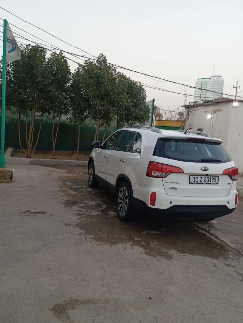 كيا سورنتو وارد خليجي
موديل 2015رقم بغداد 
ارقام انجليزي باسمي لغاية 2030 السنويه 
التفاصيل بالصور مع السونار 
محرك 4سلندر GDI
ثلاث قطع تبريد 
تحكمات ميري شفط 
حساس خلفي  كاميرا  
سبعه راكب 
بصمة ابواب وتشغيل وبعد بيه مواصفات
مكاني بابل مكلف بالنشر
رقم الهاتف /***********
اتصال أو وتساب
