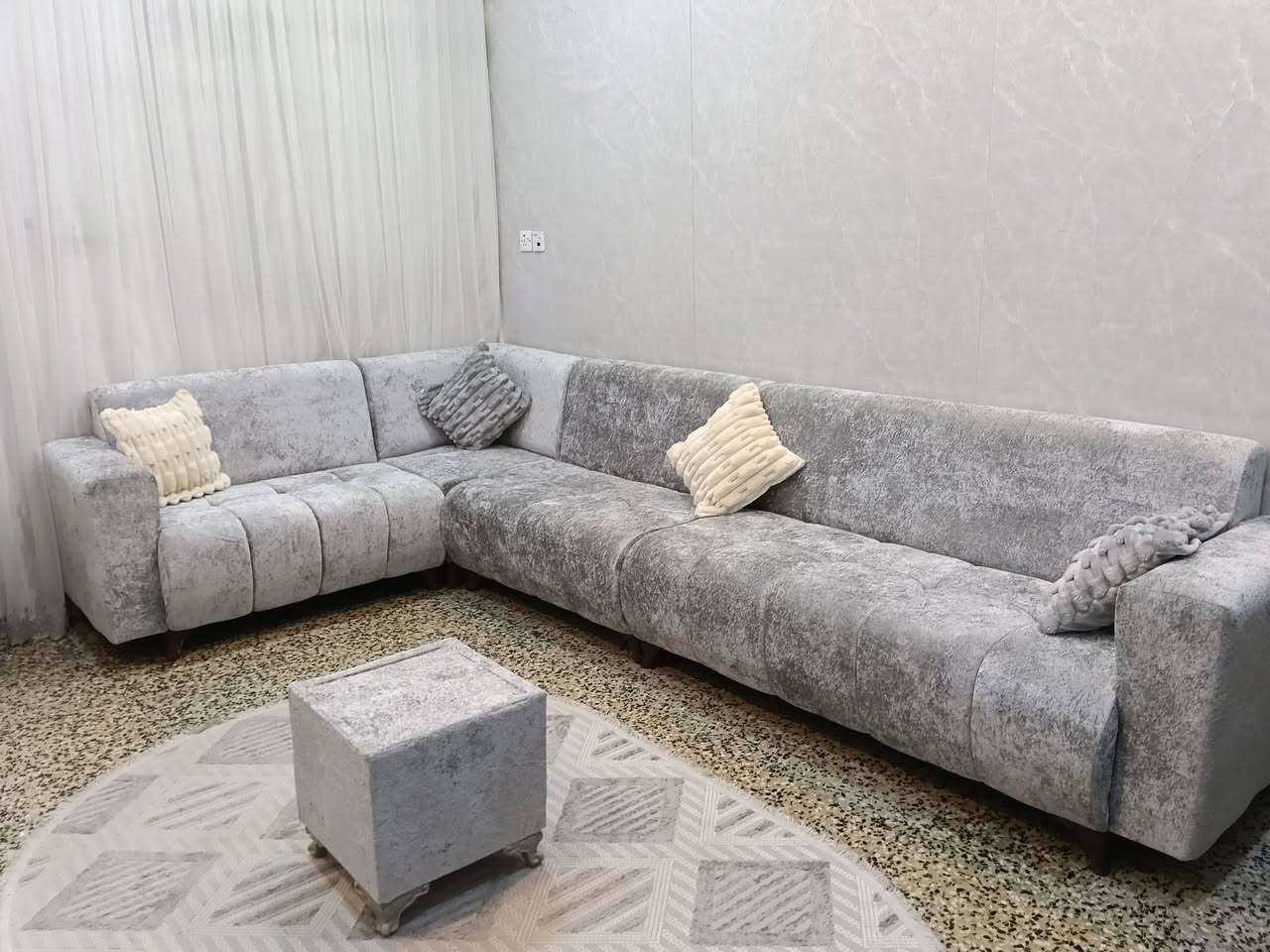 جديد ضهر جابو الي ومكعد حلو بل ستقبال تفصال تكمه مو سوكي سويته 700 اريده 550 مكاني لحسينيه مال مخابرات  5 مترات ونص


**إذا كنت صاحب هذا الإعلان وتريد حذفه لأي سبب، رجاءا أرسل رسالة إلى الدعم الفني**