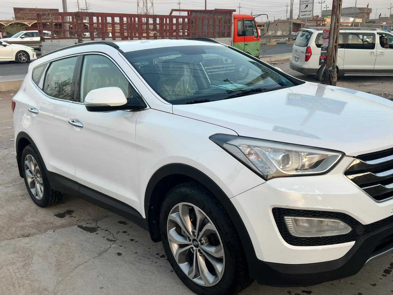 للبيع سنتافي 2016 خليجي بصمه جلد كشنات كهرباء فوريل ماشيه 132 الف محرك مامفتوح برغي  بي مرش شفط  6 سلندر 7 راكب 3 قطع تبريد السيارة جديدة كفاله عامه من صبغ والبارد حتى دعاميات كفاله سونار مرفق بلمنشور السعر خاص ***********  المكان البصرة الهارثه سيارة باسمي تحويل ثاني يوم
