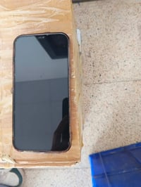 آيفون ١٢ برو ماكس • ٢٥٦ • بطارية ٧٧