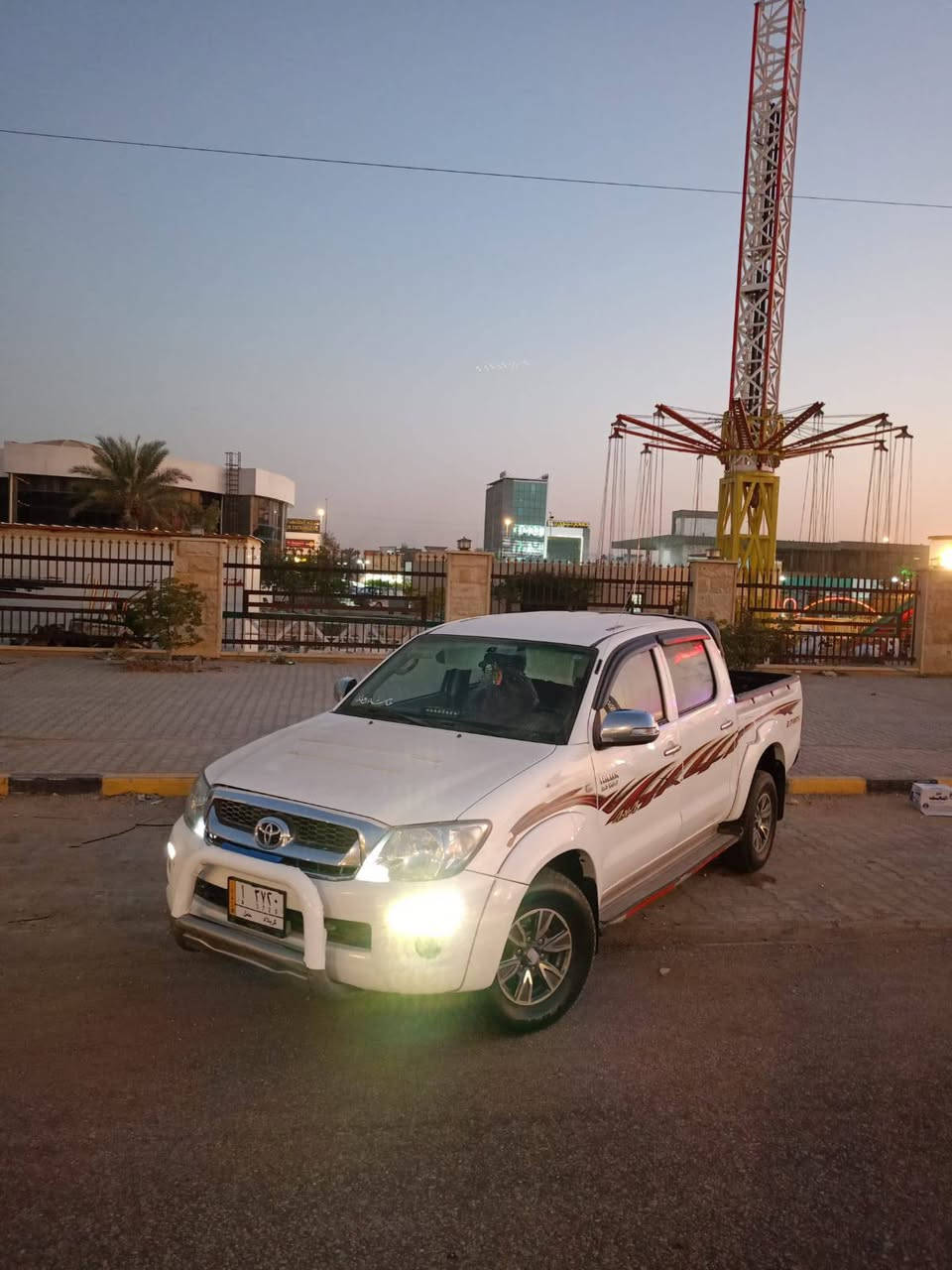 السلام عليكم فور ويل هايلوكس كفاله محرك بانزين 2700 محرك كير حداديه كهربائيات كله جديدة سيارة مال جنيان كله مشروط سنويه 29 السعر المطلوب 158 وبيه مجال مكاني نجف بيع أو مراوس بسيارة عاليه سورنتو توسان سنتافي الاتصال ***********
