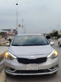 محرك ١٦٠٠ • فتحة • ليد أمامي