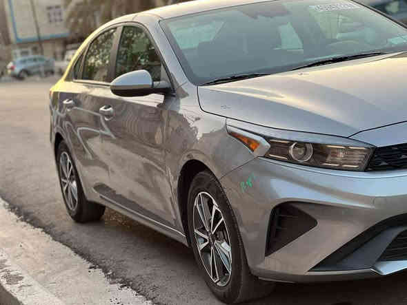 السلام عليكم
كيا فورتي 2023 ماشية ٢٥ ميل دخلت على ايدي
مواصفاتها  تشغيل عن بعد، رادار، تحديد مسار، توقف ذاتي وبقية المواصفات المعروفة محرك 2000 دوش
حادثها بارد فقط موجود الفيديو داخل المنشور
العنوان بغداد حي الخضراء
السعر 163 
الرقم ***********
