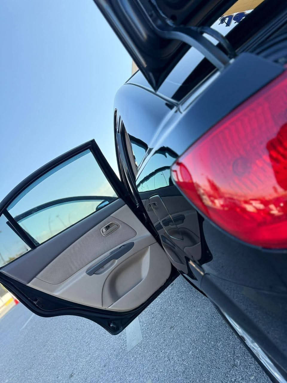 سلام و عليكم
سيارا كيا ريو 2012 

بدون سبوخ 

شبرين بارد 

محرك 1400

اسعر 92 ورقة

 من سليمانية 

***********
