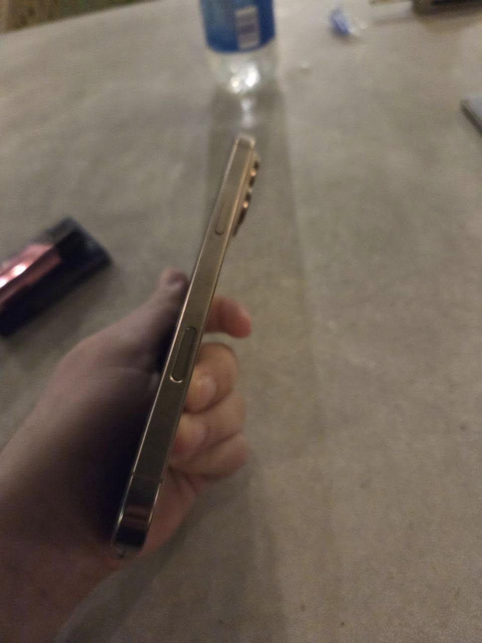 ايفون 16 برو ماكس
شريحة وحدة
ضمان ماستر
ذاكرة 256
دورات الشحن 326 ممكن تصعد
بطارية ٩٤%
مكاني بغداد الجديدة
السعر 1250
بي مجال حك الجية


**إذا كنت صاحب هذا الإعلان وتريد حذفه لأي سبب، رجاءا أرسل رسالة إلى الدعم الفني**