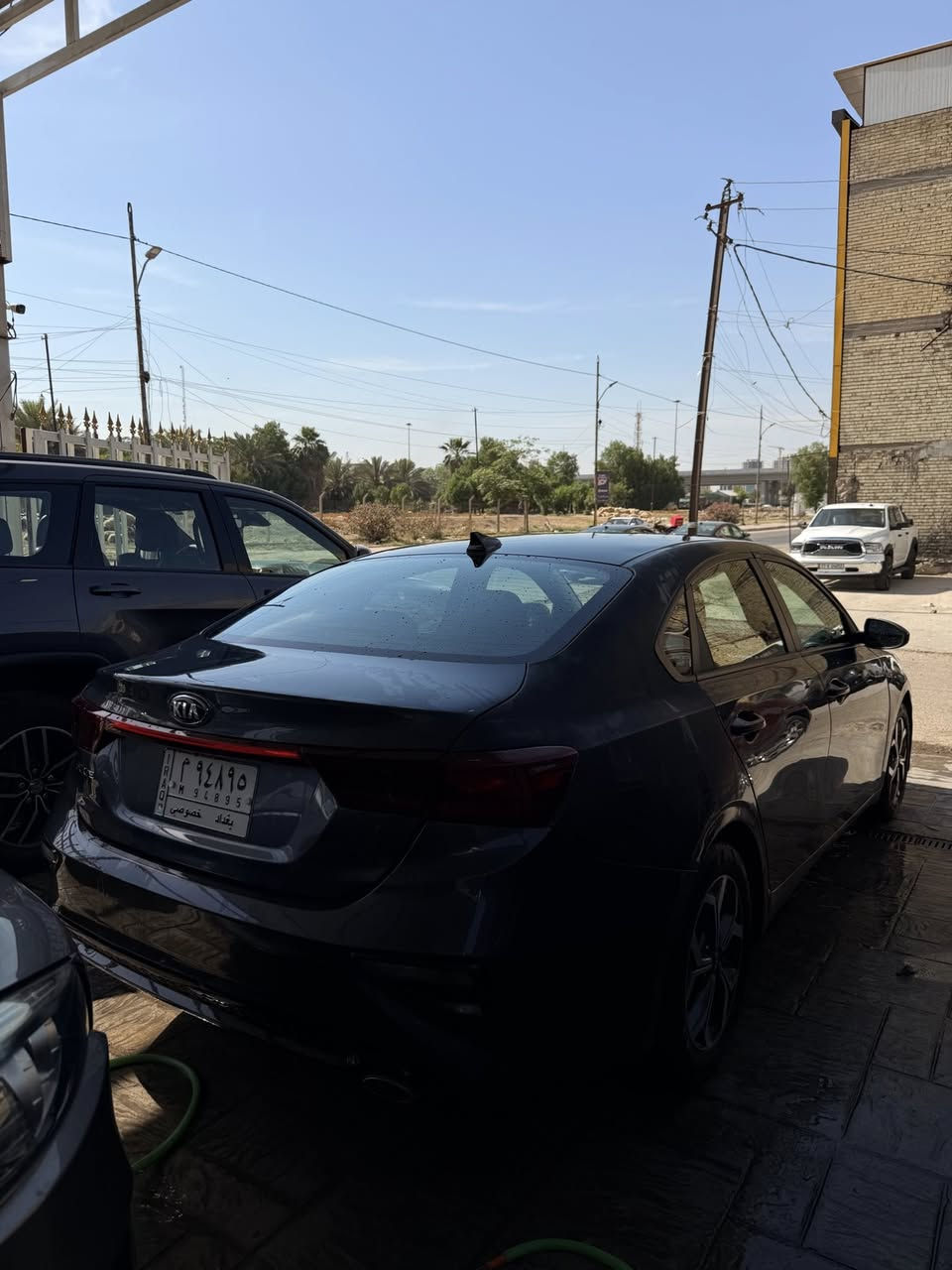 السلام وعليكم
للبيع كيا فورتي 2021 وارد امريكي
حادثها جاملغ خلفي وبابتين 
السياره جديده وحلوه
رادارات
حساسات
تحكمات ستيرن
توقف ذاتي
قياده ذاتية
ماشية 23 الف
مكينة كير حدادية كلها جاهزه السياره
العنوان المنصور دور السود 
السعر 122 ورقه وبيها مجال
الرقم:***********
