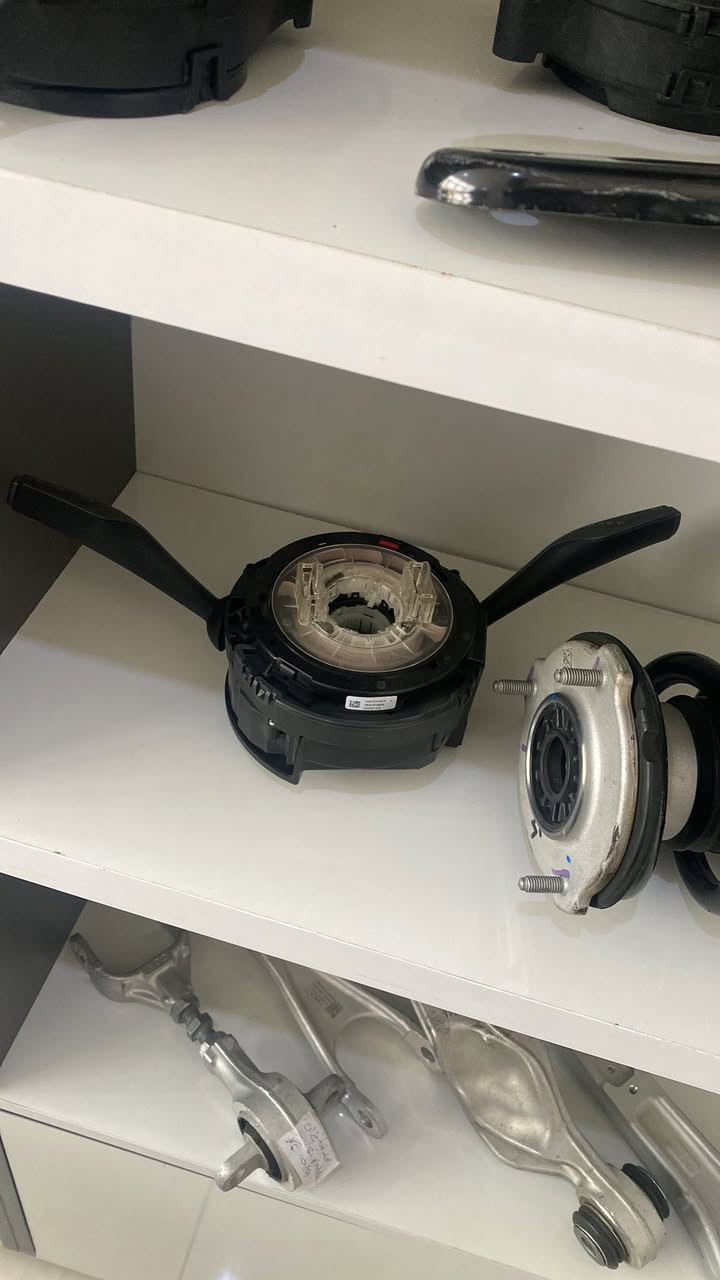 السلام عليكم اخوان
جميع قطع غيار تخص TESLA متوفره بشركة Evparts.iq 
لتجارة قطع غيار السيارات الكهربائيه اسعارنه جدا مناسبه 
وكواليتي مضمون 
موقعنا بغداد الغزالية بجانب شركة تويوتا ساز
***********📞
***********
***********
