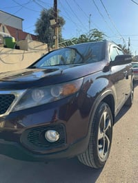 سورنتو 2012 وارد أمريكا السيارة كلين داخلـه ومكفولة موجود فحص السونار ...