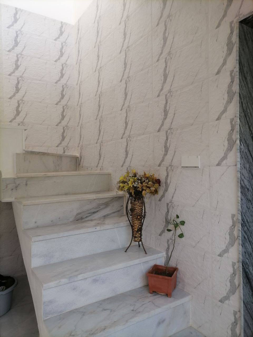 🏦 عروض مكتب بيت الأركان للعقار  🏦

دار للبيع جمعية المولدات حي العربي مساحة ١٢٠ م
تفاصيل طابق ونص البناء وطراز حديث الواجهة ٦م

مطبخ استقبال غرفتين نوم وهولين ومشتملات 
الموقع بداية جمعية المولدات مقابل حي العربي 

🏦                                                     🏦
السعر على التليكرام https://t.me/alarkan_1
للاستفسار مراجعة مكتب بيت الأركان للعقار 

موقع موصل حي العربي قرب مطعم ماشاءالله 

*********** / *********** / *********** 🏦
