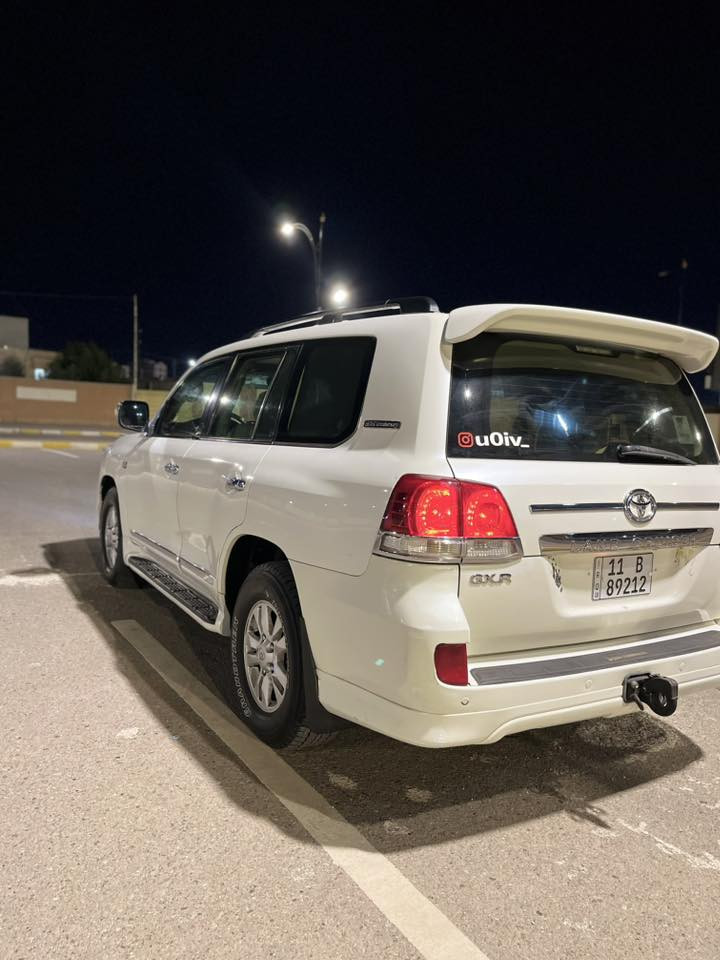 السلام عليكم
لاند كروز 2010

رقم بغداد  

السياره ستينيه بل  حقيقه أحلاه 

السياره ما ناقصها برغي السياره حيل نضيفه 

مكفوله كفاله عامه  بيها سونار 

بيها صبغ بل صندوك  الباب الجوه  شبرين صبغ 

ولقماره بيها جلح بصيط غير هاذ الشي مكفوله كفاله عامه 

مكان السياره 

لانبار الرمادي 

السياره معروضه 

29 جوه السوك ماكو هيج نضافه بهيج سعر 

متواجد اتصال عله هاذ الرقم 

*********** 

والله يرزق الجميع
