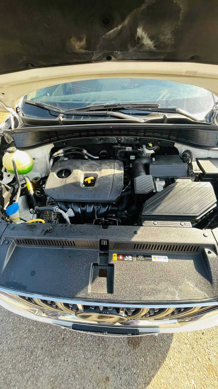 السلام عليكم عندي توسان للبيع 
المواصفات:
شركة الكاصد
موديل 2020
خليجي
5 عدسات
بدون  sun roof "فتحة علوية"

السعر/ 215 قفل..

تواصل مع الرقم : ***********
