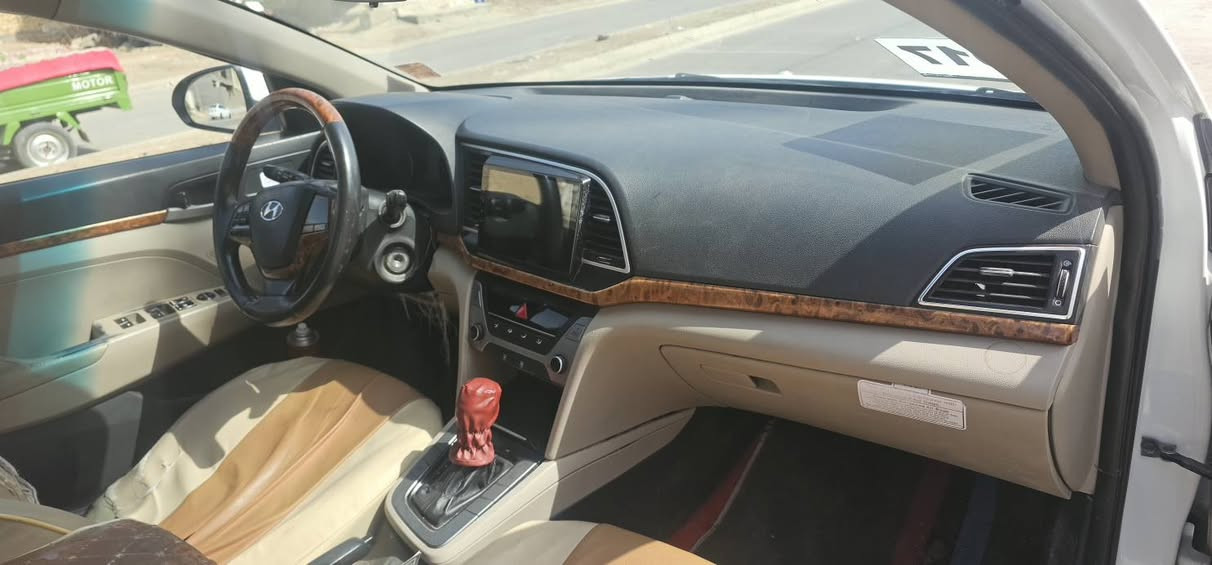 هونداي النترا 2017 خليجي فول مواصفات  جاهزه بيهه صبغ قطعتين موضح مكينه 2000 دوش سعرهاا 118للاتصال *********** عمارة, ميسان
