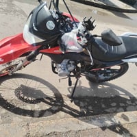 دراجة قفاز لونسن نظيفة محرك جديد للتواصل 07838917409 بغداد, العراق