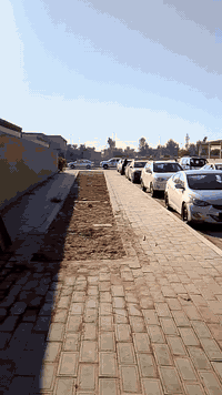 سلام عليكم اني افلش وبيع قطعه ليس بيت  الواجهه7ونزال18 اونص العلوان الخيرات بصف المحكمه مقابيل البيت ماكو جوارين دائره ناحيه الخيرات جيران بصفك ماكو عل يمنه بس عل يسار كهرباء وطني وطوارء وماء وتبليط ورصيف كلشي موجود السعر85 وبي مجال قليل التسفسار عل رقم او واتساب ‏‪0783 859 2702‬‏
