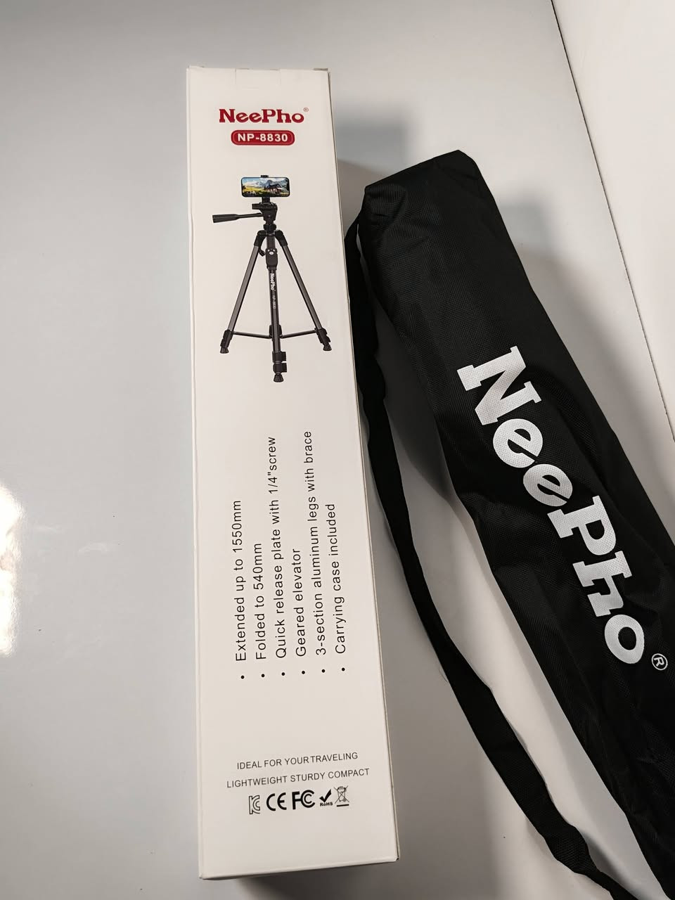 ترايبود ثلاثي احترافي Neckfo NP-8830 – خفيف، متين، وسهل الحمل
📷 مثالي للكاميرات والموبايل 

✅ أرجل ألمنيوم بثلاثة مقاطع مع دعامة لثبات قوي
✅ عمود رفع مسنن (Geared Elevator) للتحكم الدقيق بالارتفاع
✅ لوحة سريعة الفك بمسمار ¼ بوصة لتركيب الكاميرا بسرعة
✅ أقفال سريعة للأرجل (Quick-Release Leg Locks) لسهولة الضبط
✅ أقدام مطاطية قابلة للتعديم مانعة للانزلاق
✅ خطاف لتعليق الأوزان وزيادة الثبات
✅ خفيف الوزن (1900g) ومتين (مصنوع من ABS+PC)
✅ يمتد حتى 155cm ويُطوى لطول 54cm – سهل النقل والتخزين
✅ يأتي مع حقيبة حمل 

📲 لمعرفة السعر علق بكلمة سعر وسيتم إرسالة السعر الك 😍

🚚 موجود توصيل لكل محافظات العراق 🇮🇶
📲 للطلب والاستفسار راسلونه على الواتساب:
📞 ***********

#ترابويد #تصوير_احترافي #معدات_تصوير #Neckfo #العراق #كاميرا #فيديو
