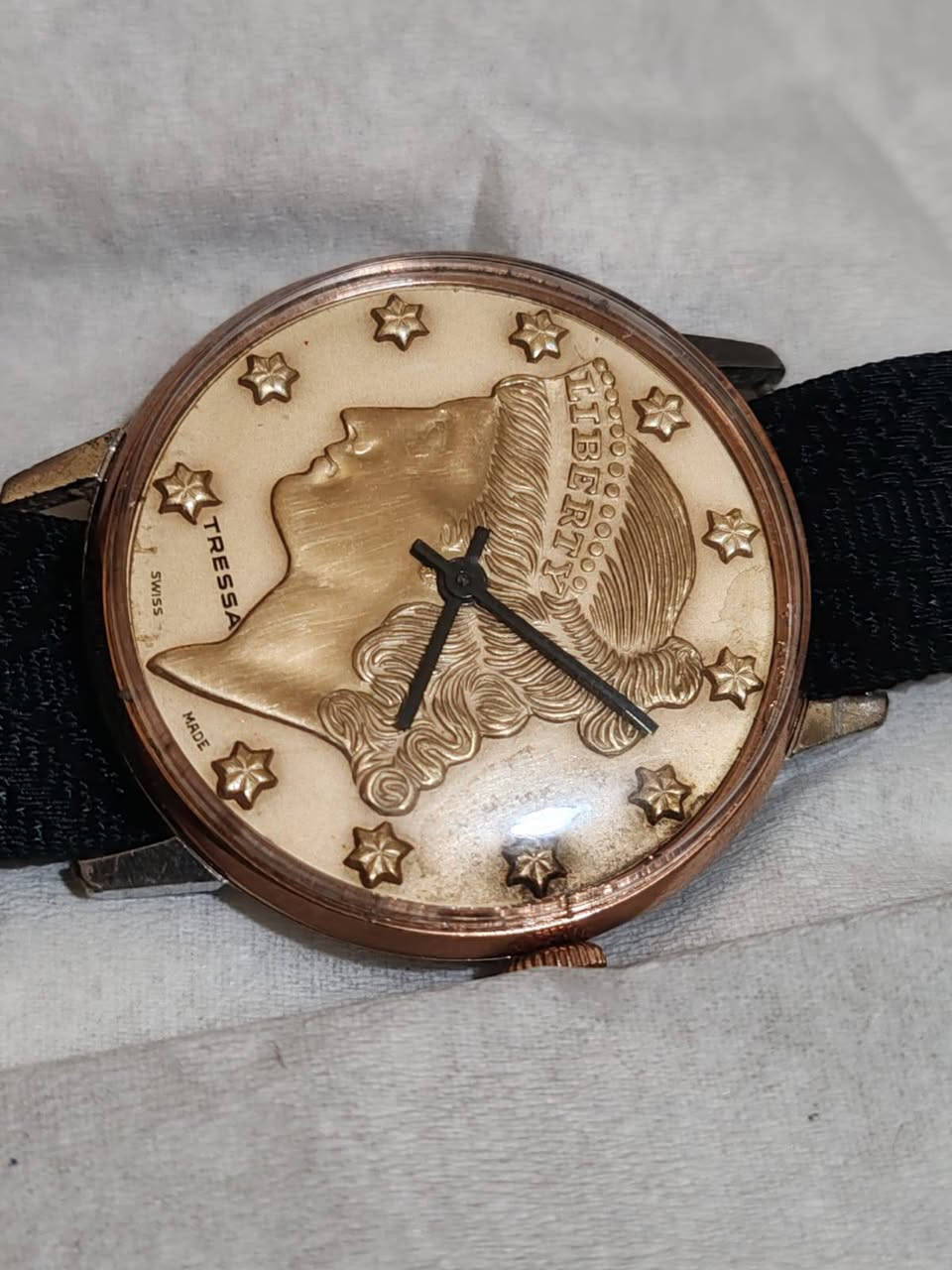 بسم الله ساعه ترييزا ملو مقاس ٣٤ المهتم خاص


**إذا كنت صاحب هذا الإعلان وتريد حذفه لأي سبب، رجاءا أرسل رسالة إلى الدعم الفني**