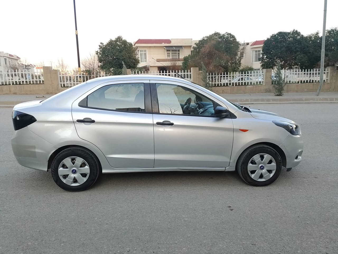 فۆڕد فیگۆ 2016 گێرتۆماتیک
یەک پارچەی بۆیاخە بێناو گرتن
ڕەنگی سلڤەر
بەشەرتی گێڕو مەکینەو تەبرید
بەشەرتی تەحویلو غرامەو بڕاوە
نرخ/73گەڵاو کەمێک معامەلە
شوێن/ سلێمانی
ژمارە تەلەفوون/ ***********
***********
