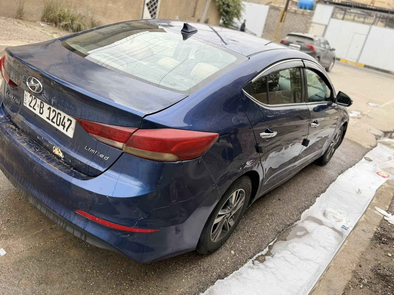 السلام عليكم النتره2017 لمتد فول موصفات عدى الفتحه كير محرك مكفولات من الفتح الممشى99 حادثها جاملغ خلفي وصندوك وجاملغ امامي بيها اربع قطع صبغ مكان بلديات ***********
