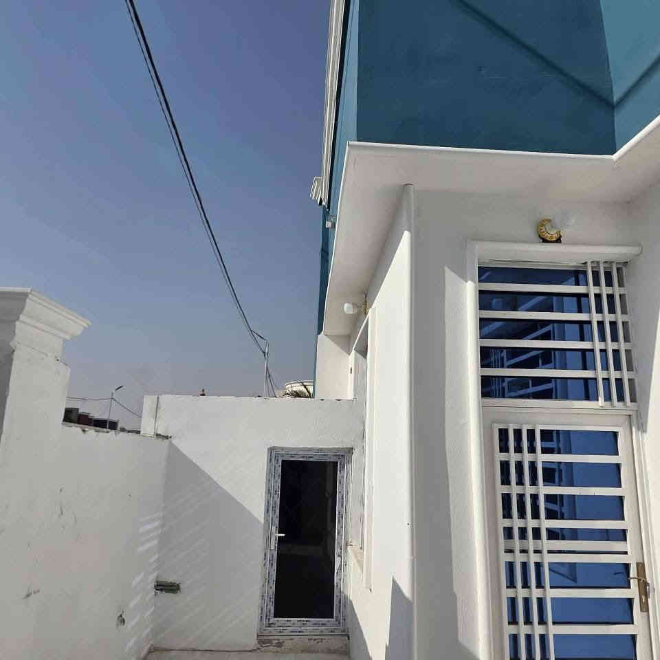 يالله بيع مستعجل البيت مرتب مساحه 150م  السعر 55وبيه مجال للشراي عنوان البيت مقابل قريت الغدير نجف *********** انتصال النجف, العراق
