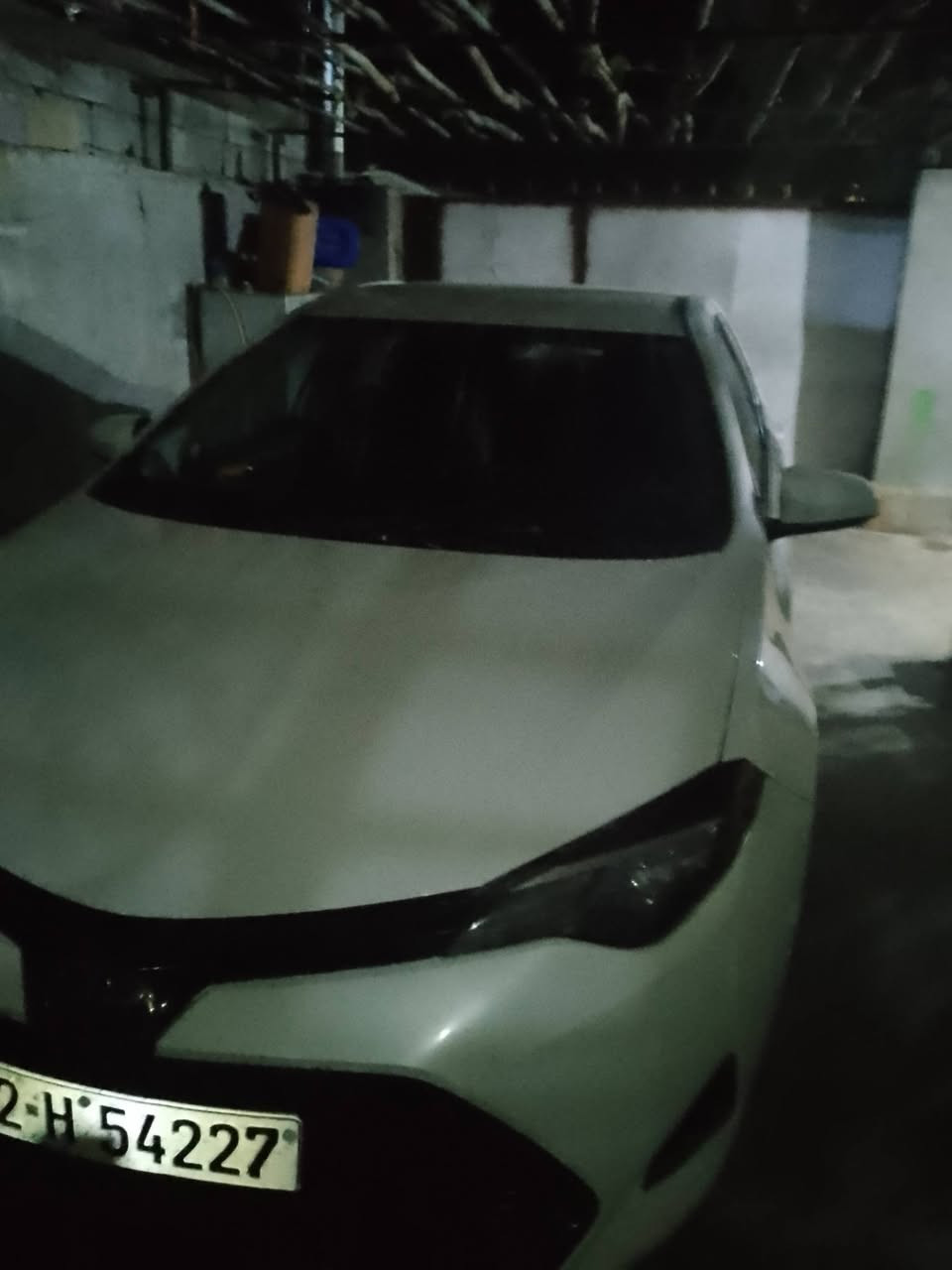 السلام كورلا 17 ابيض صدفي رقم اربيل جديد هزه وسنوية بدون صبغ بدون تبديل فقط بارد  مكانات بسيطة جدا  كير ومحرك بالشرط وضع شركة مامفتوحات   عنوان كركوك سعر 145
***********
