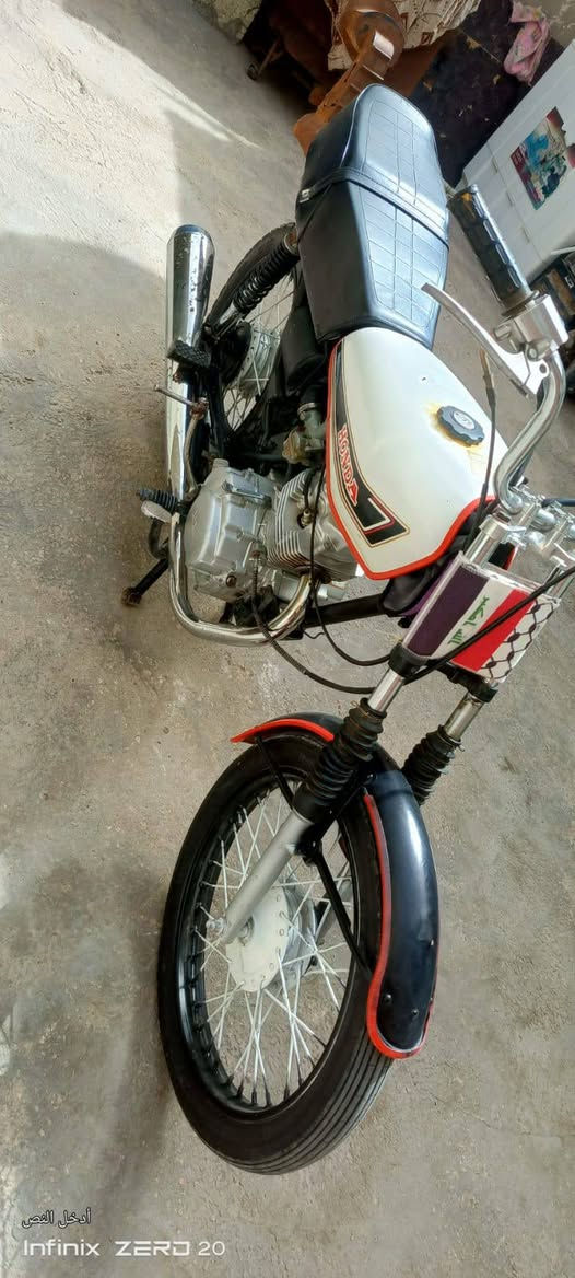 دراجة تعميرة نامة وشاصي ارشة اوراق كاملة للبيع السعر خاص لو انتصال ***********بلا زحمة لموشراي  لاينتصل فدوة اروحلكم
