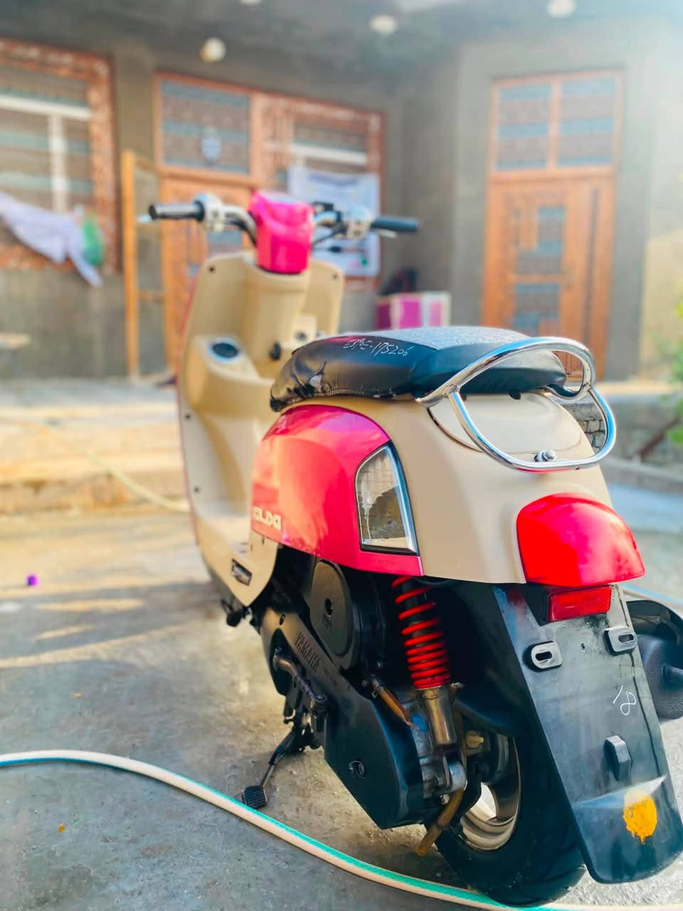 السلام عليكم ورحمة الله للبيع 🛵🛵
جه بوليسي للبيع اللون ماروني ❤️❤️

الدراجه كفاله عامه ما مفتوحه وكابريتر  الدراجه مختمه 

كريمي اصل 🈚️🈶 العنوان كربلاء 

للستفسار ***********📱📞📞 ومتواجد على الفيس بوك السعر خاص
