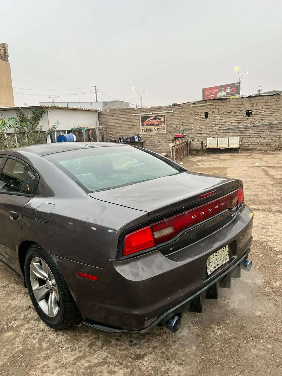 سلام عليكم
دوج جارجر
2014
بيع او مراوس
***********
سياره بيه صبغ +كفر جاملغ خلفي مبدل 
بجم كبس 
محرك ٣٦٠٠
