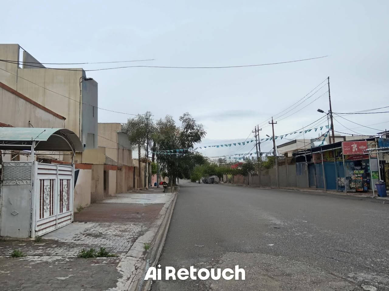 (1712)
#دار طابو طابق واحد قديم للبيع شارع ٢٠م
#العنوان / كركوك خلف شارع القدس قرب متنزه جيهان 
#المساحة /  ١٢٥ متر
#الواجهة / ١٠ أمتار
#السعر / يرجى الاتصال ***********
