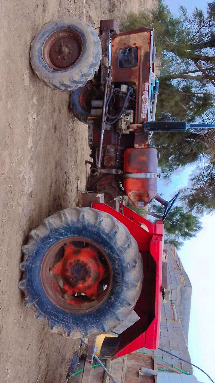 مكينه البيع عنتر  مع ديجر وخرماشه وباذره وعربانه السعر خاص   ***********
