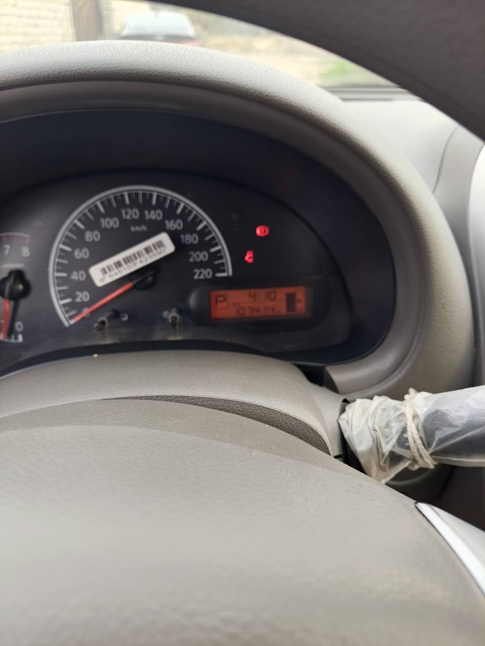 السلام عليكم نيسان صني موديل ٢٠٢٢ موقين ذي قار بسم ولد شاب حادثه بس بنيد سعر ١١٠ ناصريه مركز ***********
