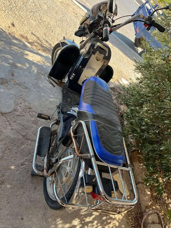 من رخصة الادمن
ماطور شحن باتريات جديده موديل 23 اضراره فقط دشبول الماطور نظيف وبي نقوصات بسيطه سعر 125 وبي مجال الاستفسارع رقم /*********** /. الانبار قضاء راوه
