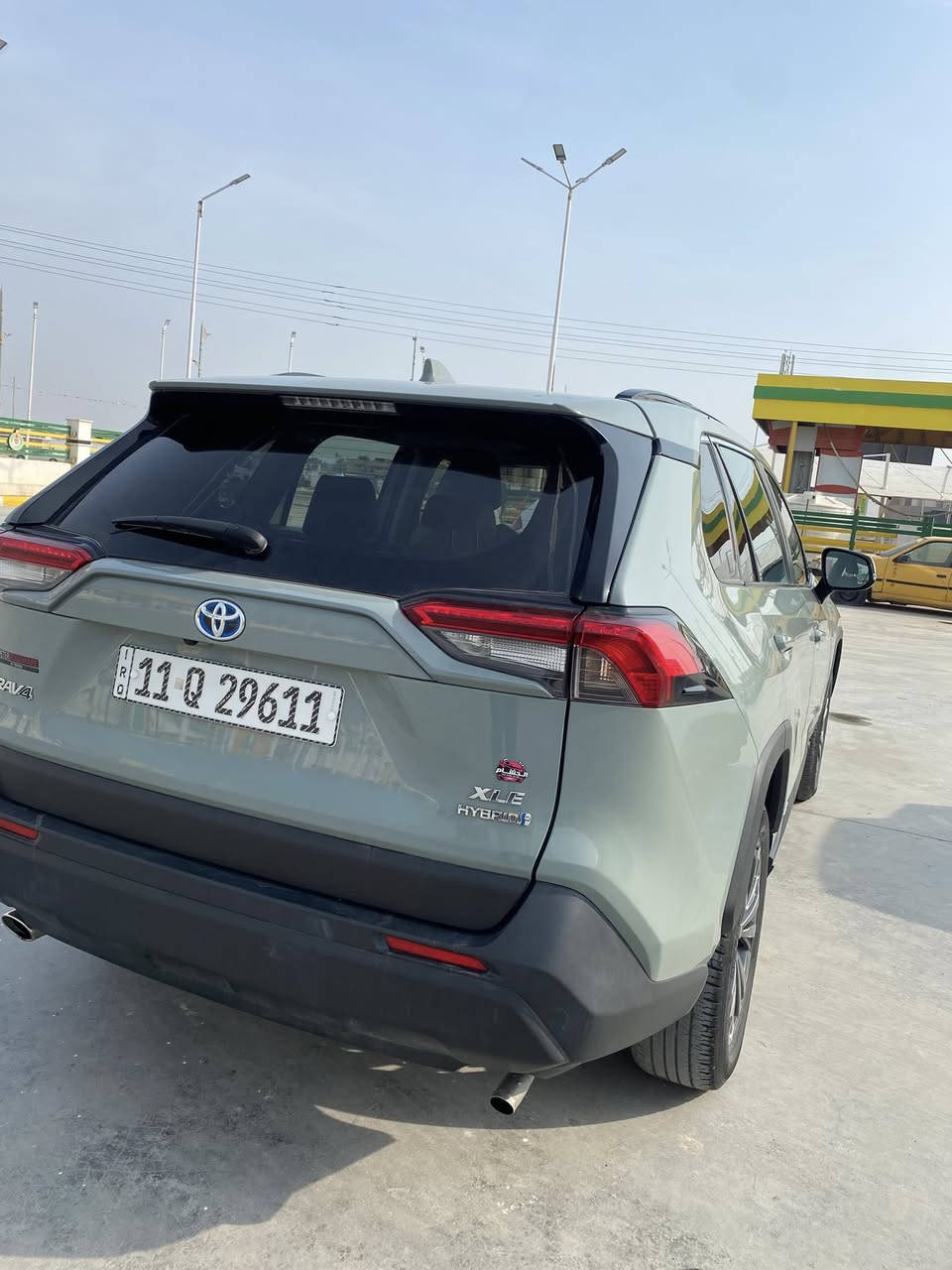 السلام عليكم للبيع 

راف فور 2022 هايبرد بريميوم مواصفات XLE

فتحة

رادار امامي وقيادة ذاتية ومحافظة على المسار

رادار جانبي

جنطة كهرباء

بجم لد

كشنات تدفئة وكشن السايق كهرباء

تحكمات ستيرن جهتين

وايرلس كاربلي

بدون ايرباك ماشيه 70الف ميل

السيارة وارد امريكي 

ضررها من امريكا فقط دعامية وشوية بارد بلبنيد و مكان بارد وودعاميه صبغتهة

سعر السيارة 248 وبيها مجال بسيط 

للاستفسار ***********

مكان سيارة الصويرة
