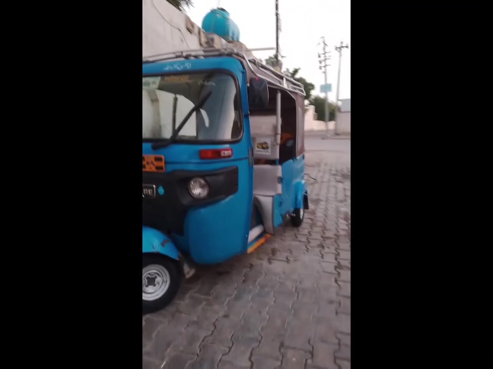 تكتك 22 للبيع رقم واسط انكليزي هزه جديده
محرك مكفول 
بيه لغد بارد ورشات صبغ فقط 
السعر 8300 وبيه مجال قليل 
مكاني كوت مركز 
‏‪***********‬‏
