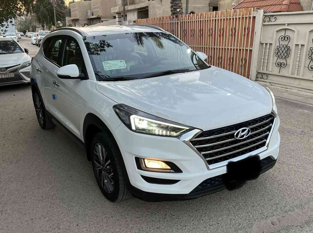 توسان 2020 خليجي الكاصد كفاله عامه سياره جديده جدا وضع الشركة ماشيه 57000 بصمه كراسي كهرباء شاحن لاسلكي شاشه اصليه اريل نفكيشن حساس امامي خلفي 5 عدسات 3 انضمه قياده مري شفط ترحيب سبير منازل سياره جديده داخل وخارج رقم بغداد الجديد سنويه لل2029 مكاني بغداد الكرخ للاتصال ***********
