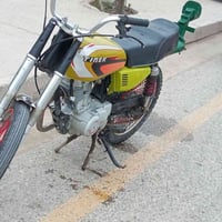 ٥ تسعات • دراجات نارية • قابل تفاوض