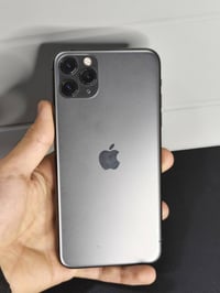 آيفون ١١ برو ماكس • ٢٥٦ • مبدل شاشة