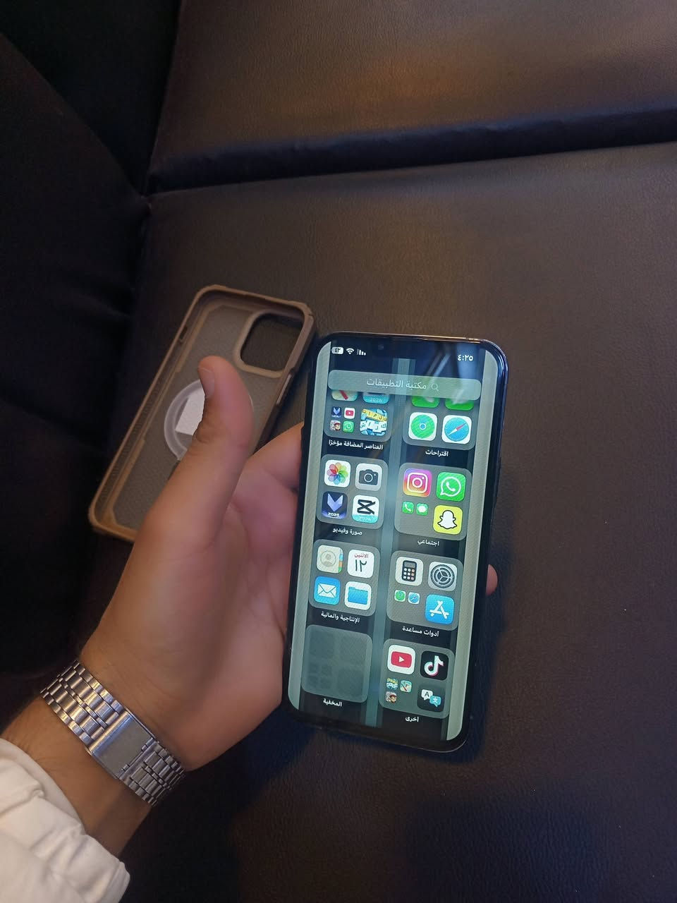 سلام عليكم
ipone 13 pro max 

لون بحري 

توقف بي Wi_fi  أخذته مصلح سواها وضرب شاشه 
 فقط تبديل شاشه يراد نت ما بي شي 
قيم بالي يرضى الله سبحانه وتعالى 

مكاني الزعفرانية 

***********
