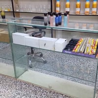 فاترينات جام للبيع ٦ قطع  كلش نظيفات كلش  سعر الوحدة ٧٠ الف و زوج ب ١٢...