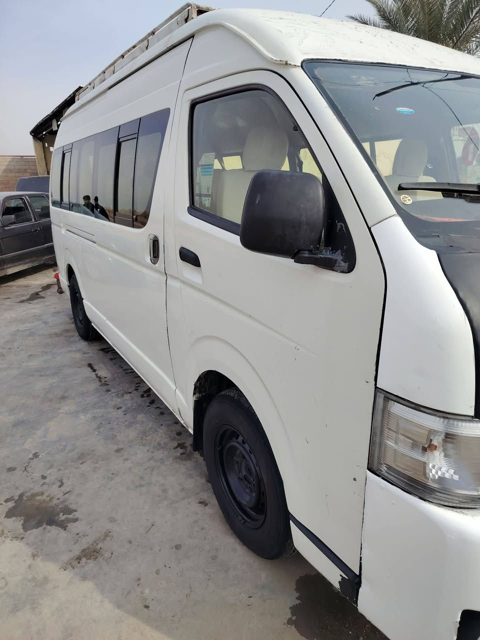 تيوتا هايسه 2012بيها ظربه بالبجم وصبغ بالصفحه الكصيره سياره حلوه محرك وكير واكسن وحداديه خير من الله دوشمه حلوه سعرها 195وبيها مجال حكه الجيه خاص مااجاوب اتصال ***********
