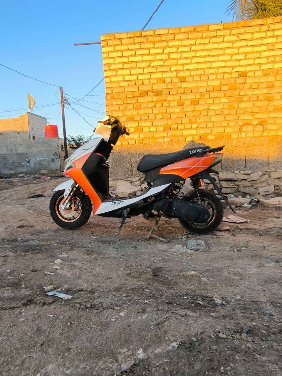 سلام عليكم دراجه اف اس للبيع. الدراجه كامله الكهربائيات وهورن ونكره سلف الدراجه مفتوحه بوش وبستم مبدل ولدراجه سريعه كلش وناعمه بشغل نقصها بس السواده كدام الكشن السعر 225 رقم الهاتف *********** العنوان بسماوه ال معالي قرب محطة الغاز
