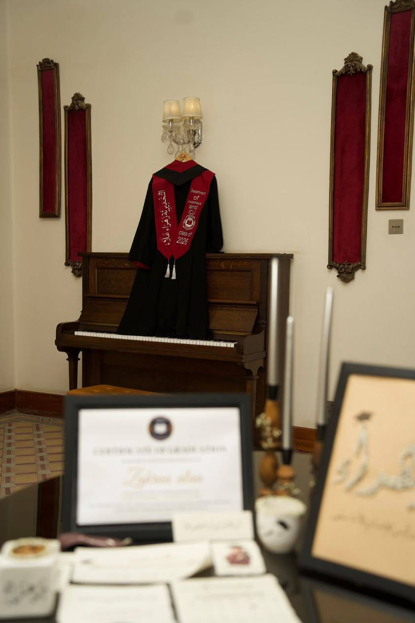 أعمالنا 
تجهيز كافة مستلزمات التخرج 🎓 
• روب + قبعة + وشاح 
• عروض وخصومات لممثلي الاقسام 
• متوفر توصيل لجميع محافظات العراق
• للاستفسار اكثر خاص او زورونا في موقعنا بغداد الحرية شارع المشتل قرب مجمع الياسري ✅


**إذا كنت صاحب هذا الإعلان وتريد حذفه لأي سبب، رجاءا أرسل رسالة إلى الدعم الفني**