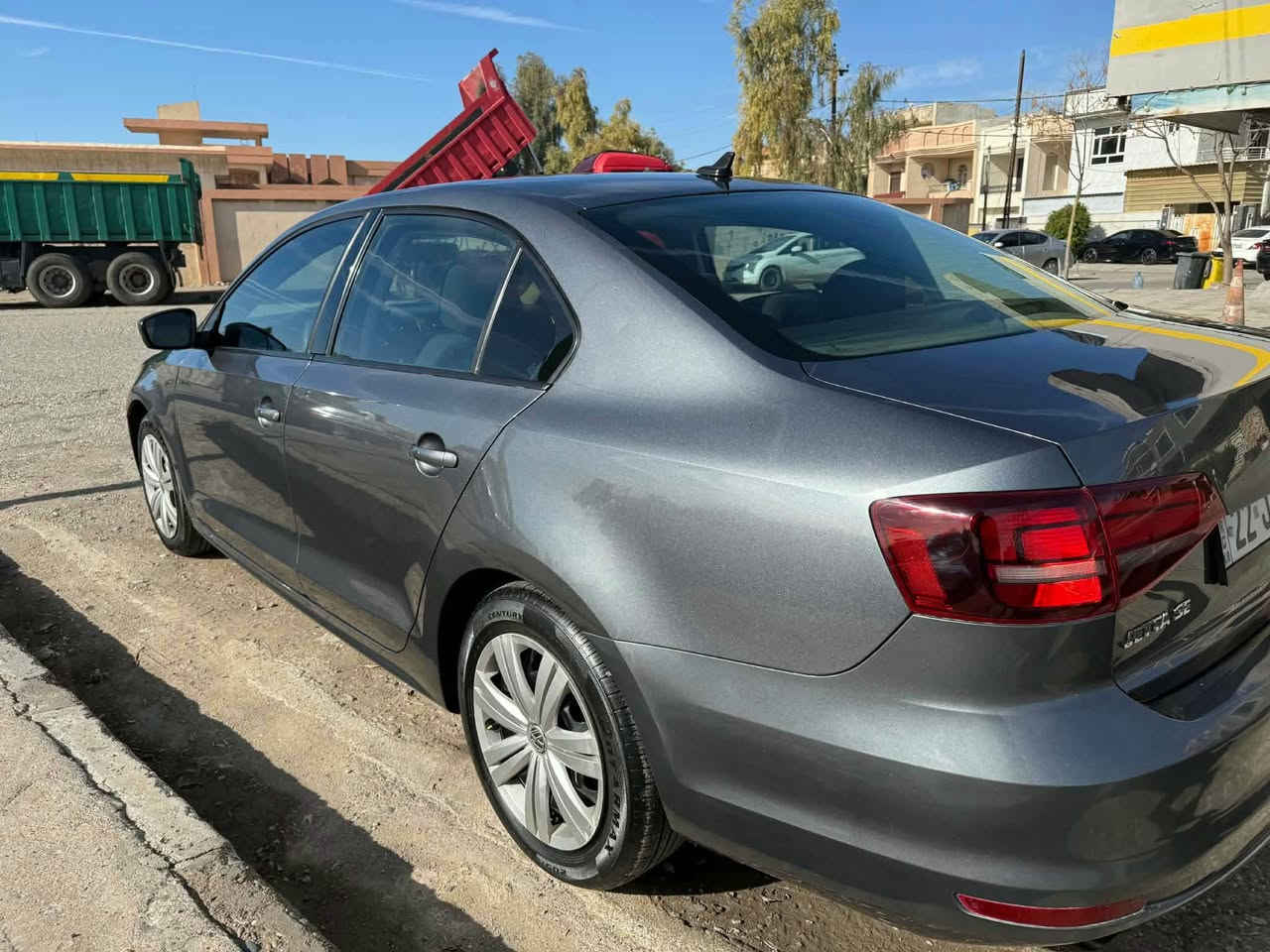 جيتاى موديل 2016ه سه ياره يه كى جوانو خاوينه هه موو شتى نوى كرايته وه جاملخو بونيتى سبوخه يرباك سوكان سيسته مه دوو جيگاى بجووكى ته عديله سه ياره كه به سمه يه كوشن هيته ره مواسه فاتى  تر داواى 112وه ره قه ى ده كه م 
*********** أربيل, العراق
