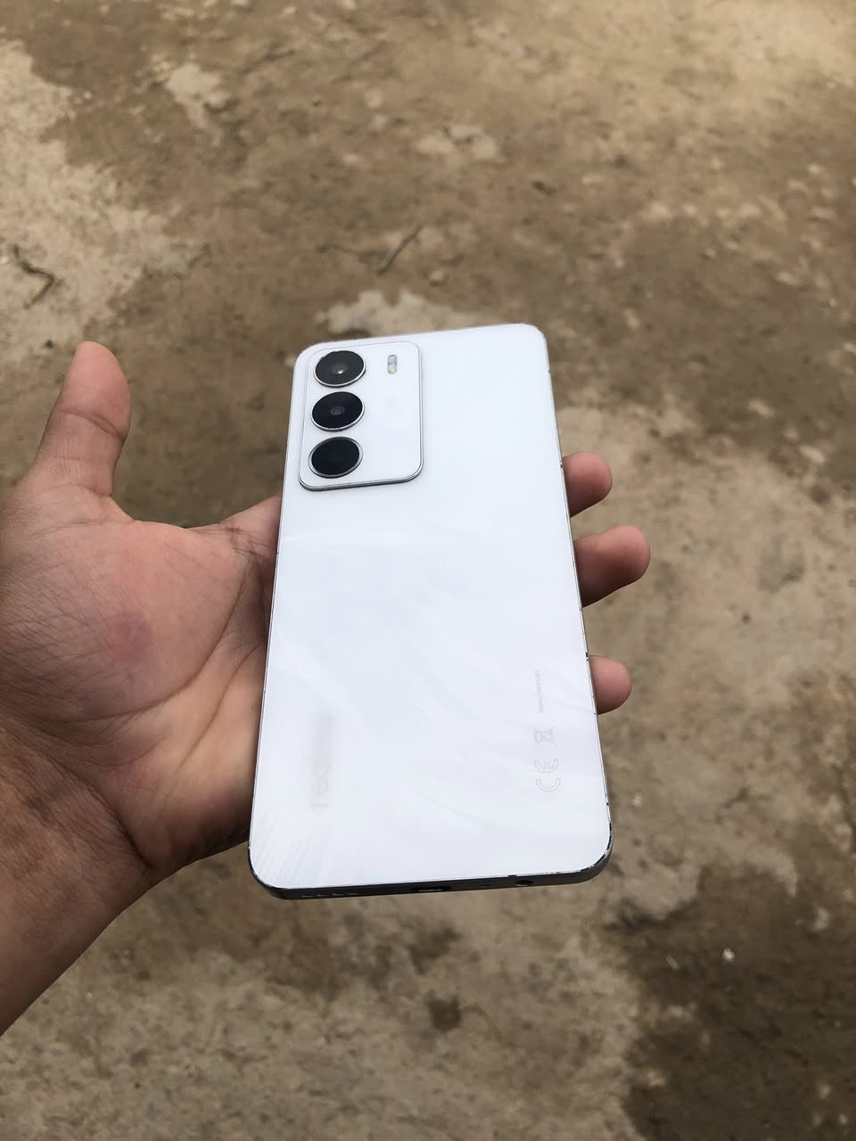 سلام عليكم جهاز  redone ul
بدون ملحقات مستعمل قليل

ذاكره 128🔥

رام 8العشوائيه 12🔥

المعالج T7250🔥

الصدار Android🔥

الشاشه Hz120🔥

ببجي 60 فريم 🔥

السعر 150.000🔥

مكاني حي العسكري 

تواصل *********** 

متواجد واتساب وانتصال فقط

خاص مامتواجد ابد
