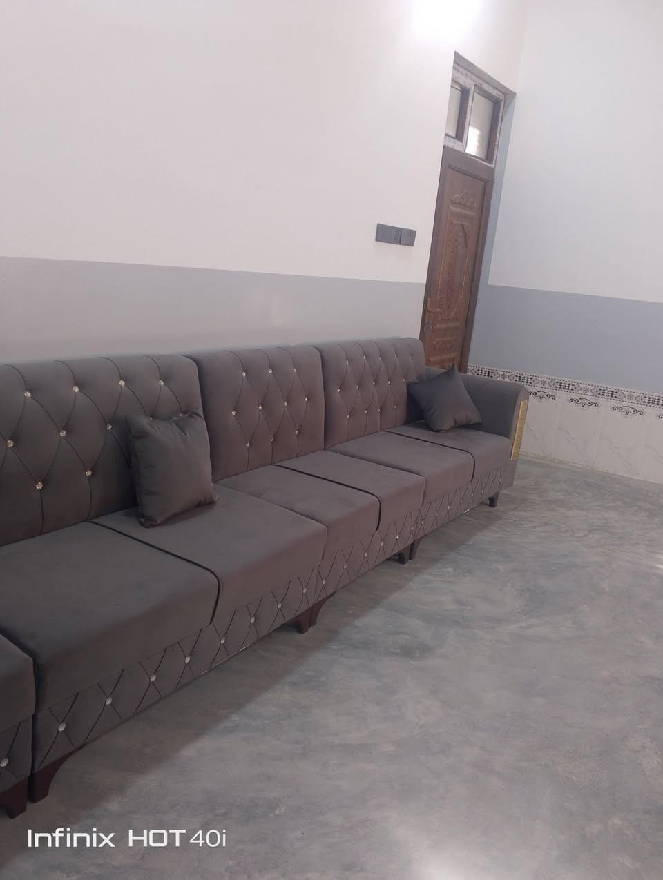 السلام عليكم تخم قنفات للبيع فصال اربيل مقاس 7×4 للتواصل: ***********
